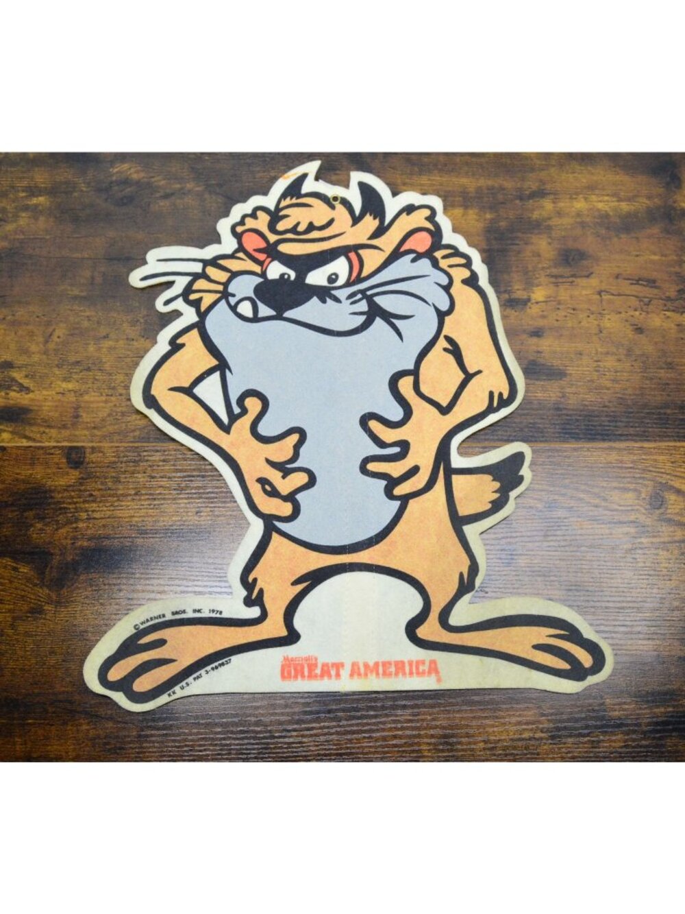Vintage 1978 Marriott's Great America Taz pennant 16.5 inches